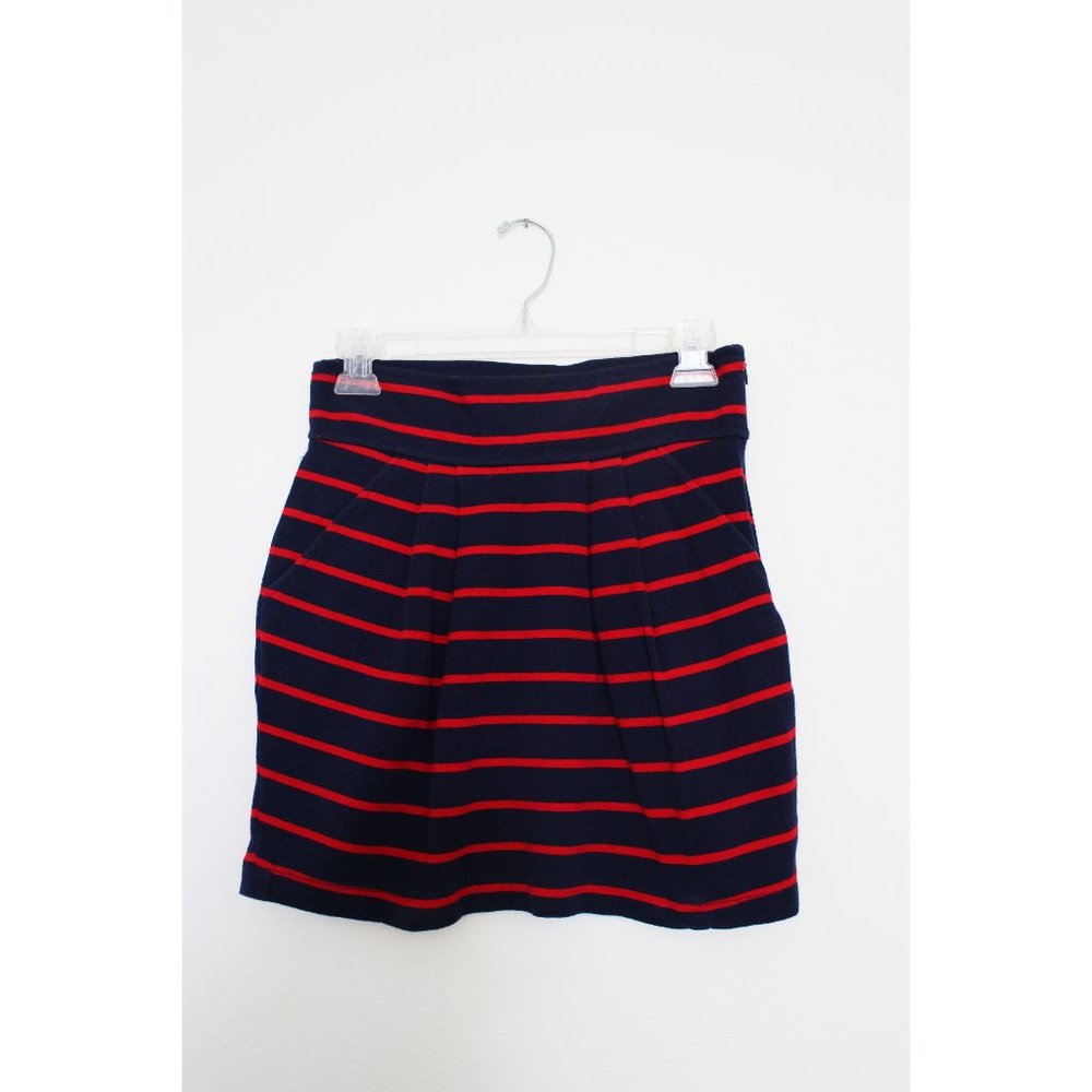 Forever 21 Navy Blue and Red Stripped Skirt Size M